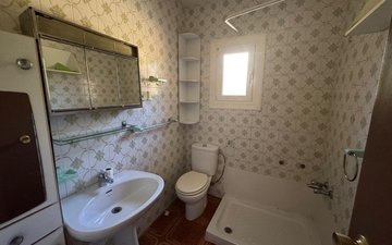 Property slide 23