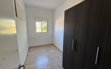 Property slide 44