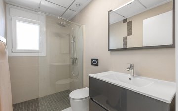 Property slide 23