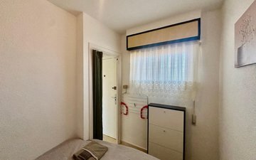 Property slide 10