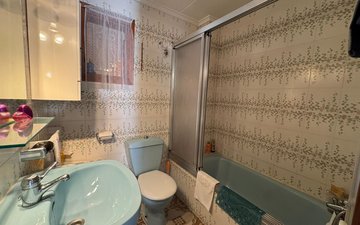 Property slide 24