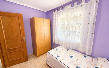 Property slide 10