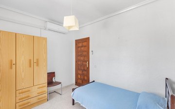 Property slide 22