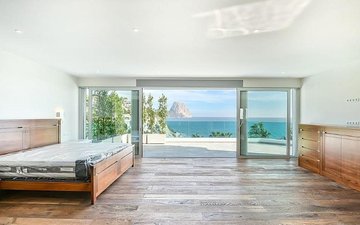 Property slide 25