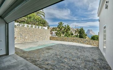 Property slide 31
