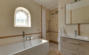 Property slide 24