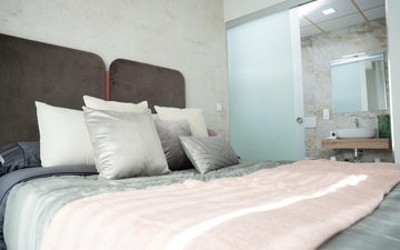 Property slide 22