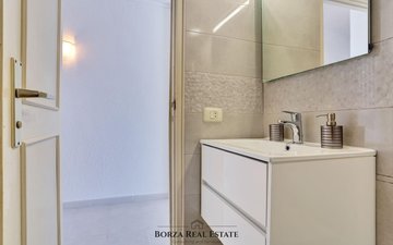 Property slide 16