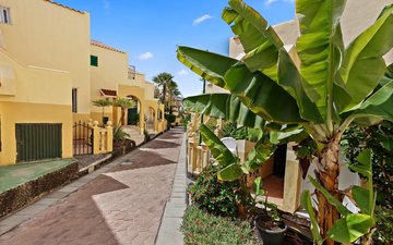Property slide 16