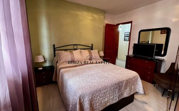 Property slide 18