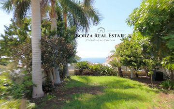Property slide 17