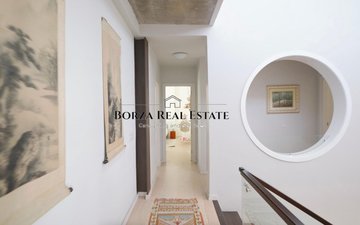 Property slide 20