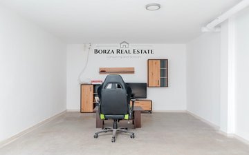 Property slide 35