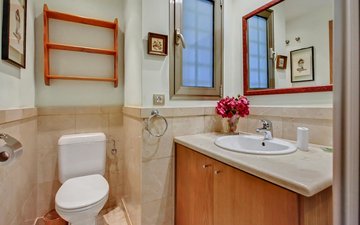 Property slide 16