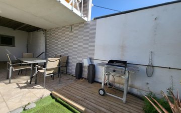 Property slide 25