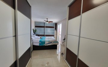 Property slide 40