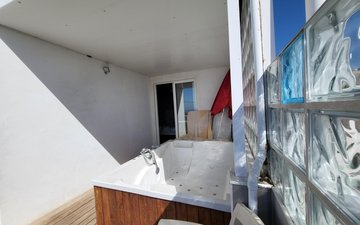 Property slide 48