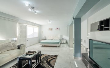 Property slide 20