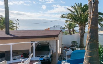 Property slide 44