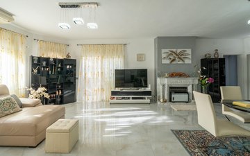 Property slide 9