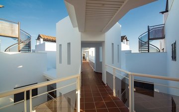 Property slide 32