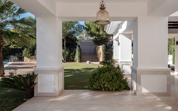 Property slide 31