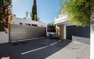 Property slide 40
