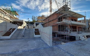 Property slide 16