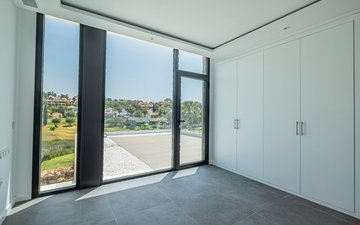 Property slide 22