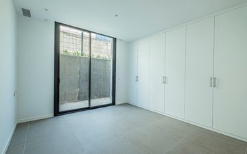 Property slide 31