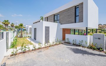 Property slide 39