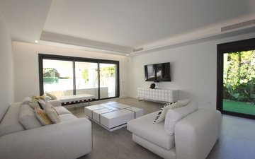 Property slide 10