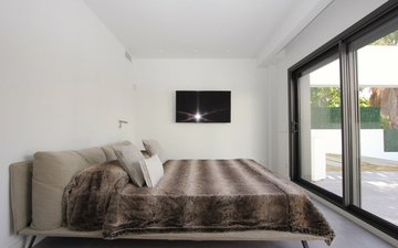 Property slide 20