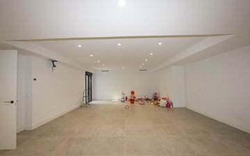 Property slide 30