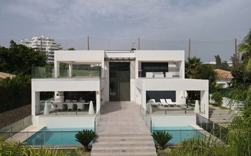 Property slide 40