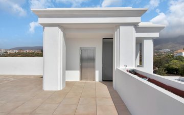 Property slide 44