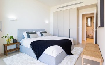 Property slide 22