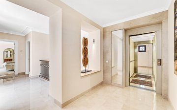 Property slide 44