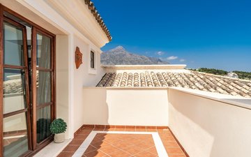 Property slide 48