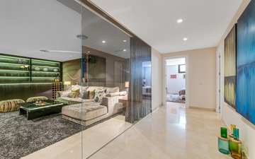 Property slide 62