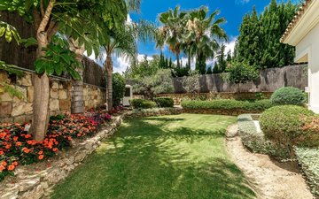 Property slide 73
