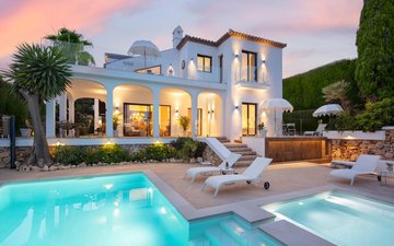 Property slide 18
