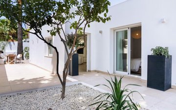 Property slide 39