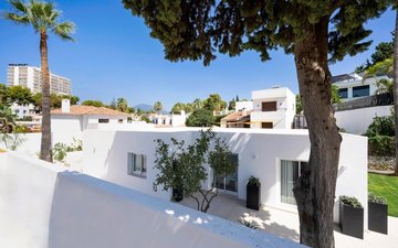 Property slide 40