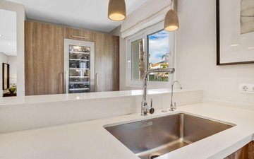 Property slide 21