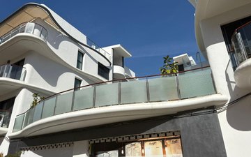 Property slide 6