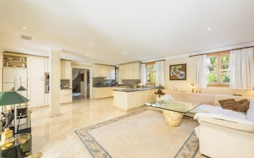 Property slide 18