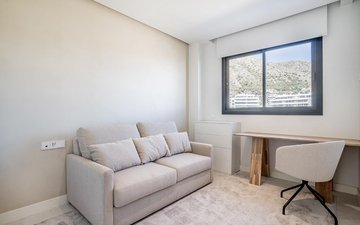 Property slide 22