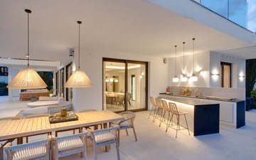 Property slide 17