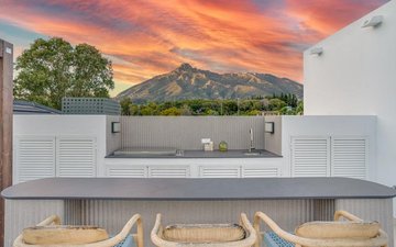 Property slide 85